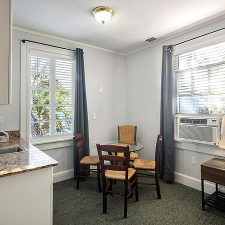 キーウェスト アン アイランド オアシス Bed & Breakfast エクステリア 写真